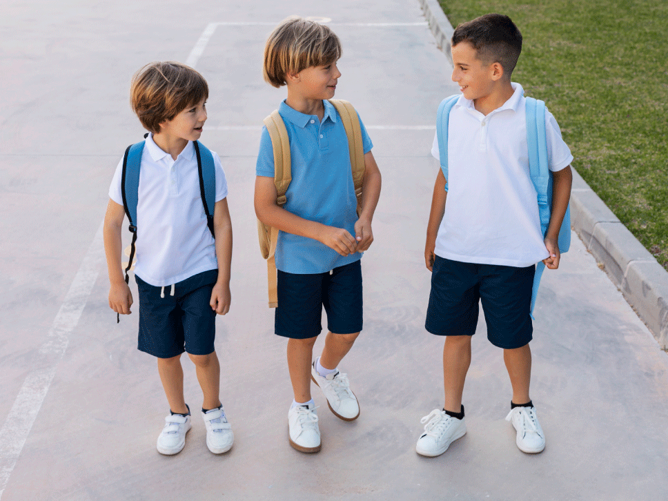 Discover LUKYLI’s custom textile services: embroidery, DTF printing, custom hoodies, uniforms, accessories and textile products for schools, companies, hotels and associations. Services available in France and Thailand, on demand in Europe.